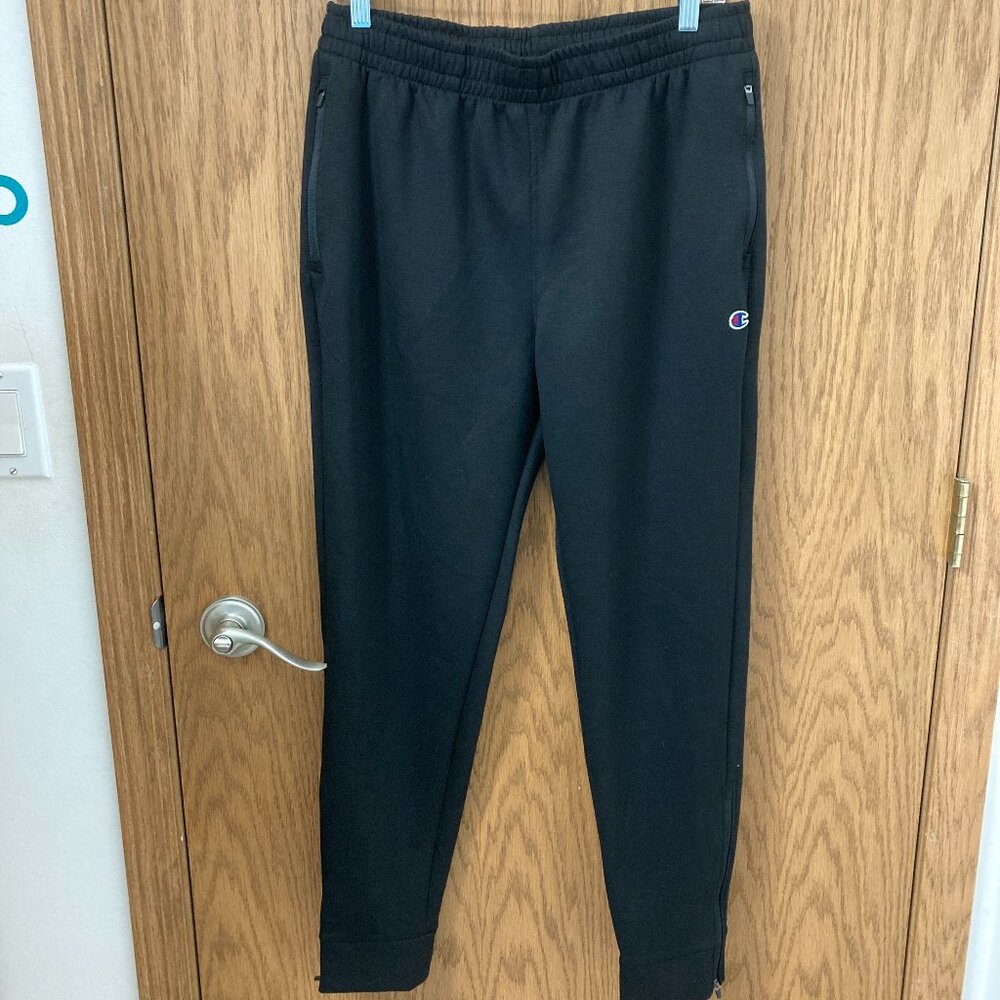 Champion Men's Athletic Jogger Pants with Zipper Pockets and Cuff - M